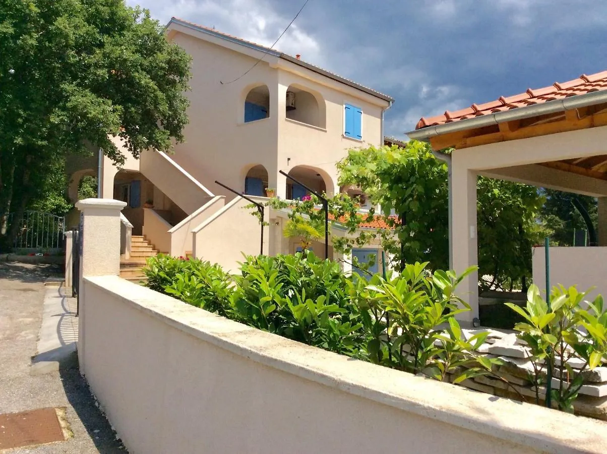 Apartment Tin Pinezići
