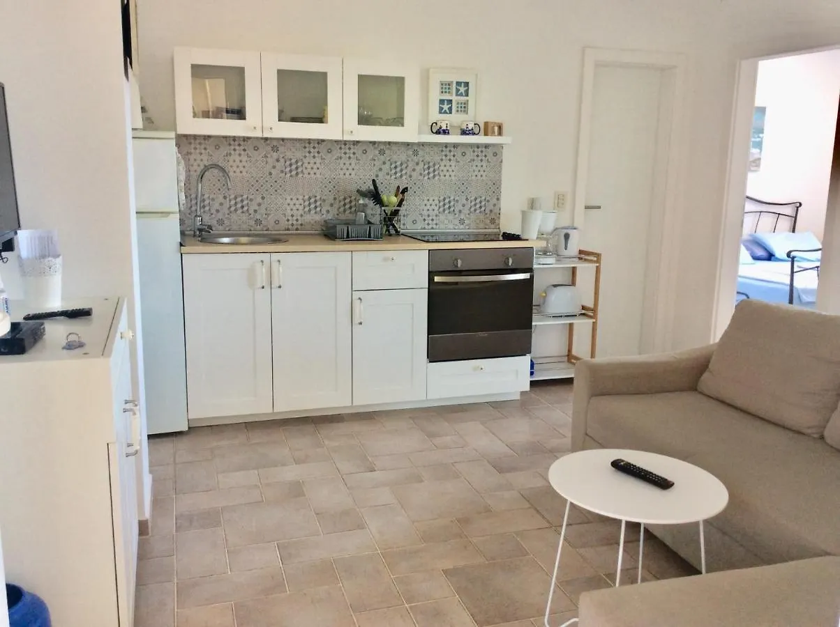 Apartment Tin Pinezici