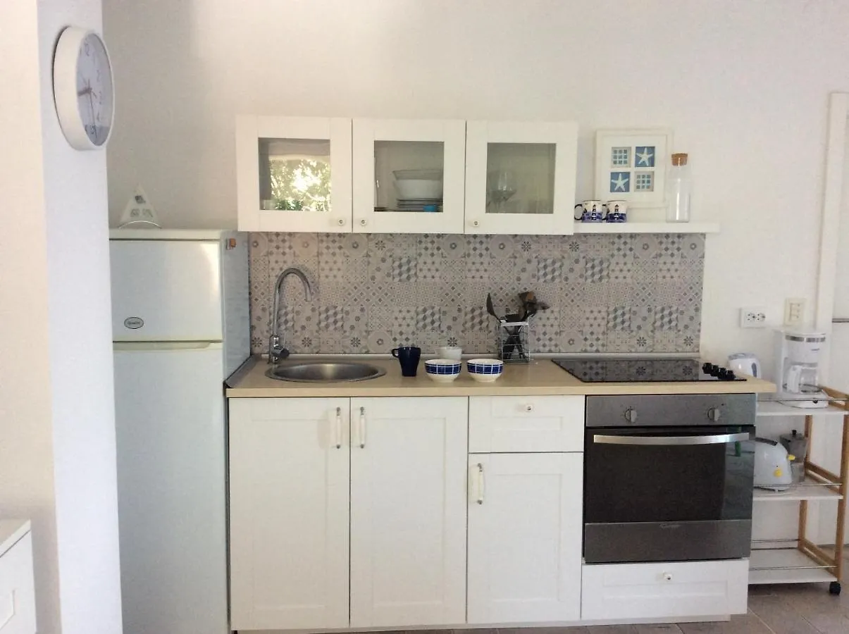 Apartment Tin Pinezici